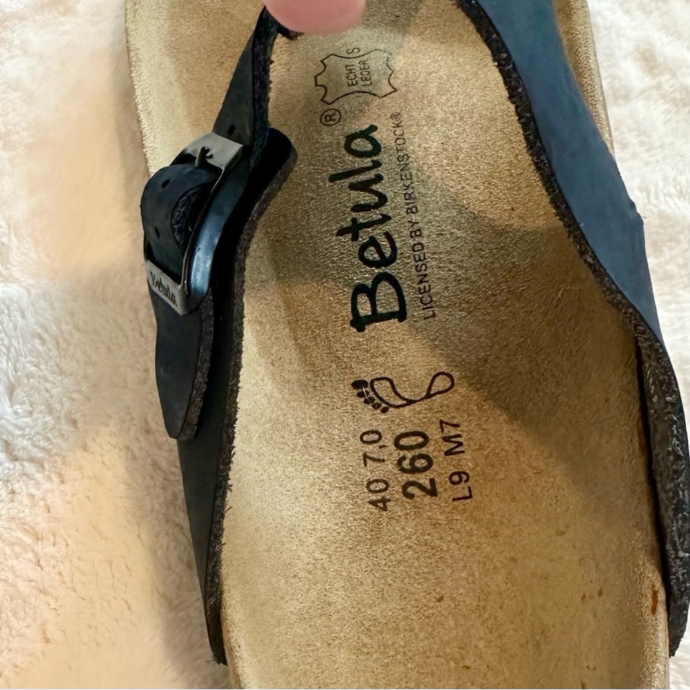 Betula by Birkenstock Stylish Black Thong Sandals - Size: 9 - Picture 2 of 6